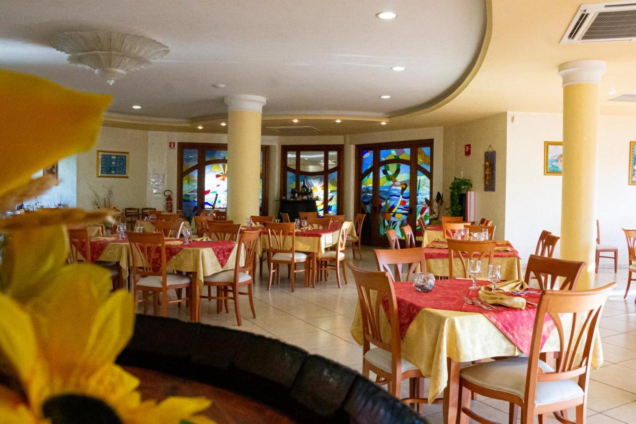 Hotel L'Ancora Capo Vaticano Bagian luar foto