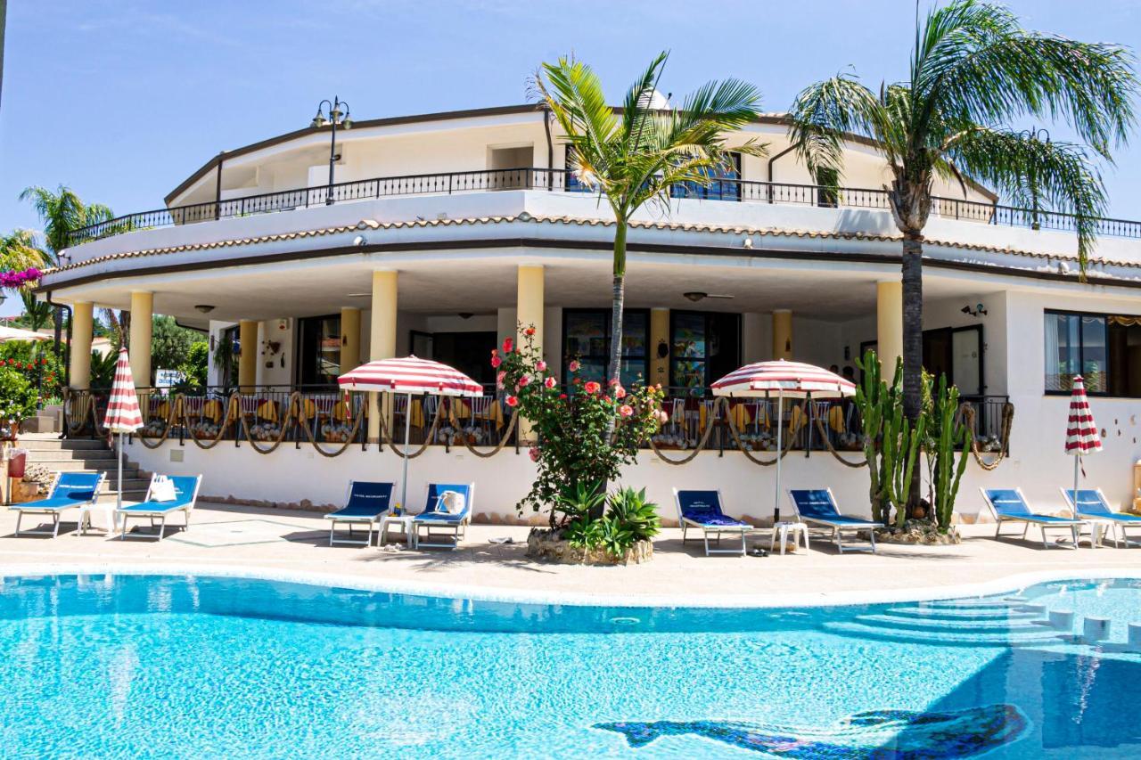 Hotel L'Ancora Capo Vaticano Bagian luar foto