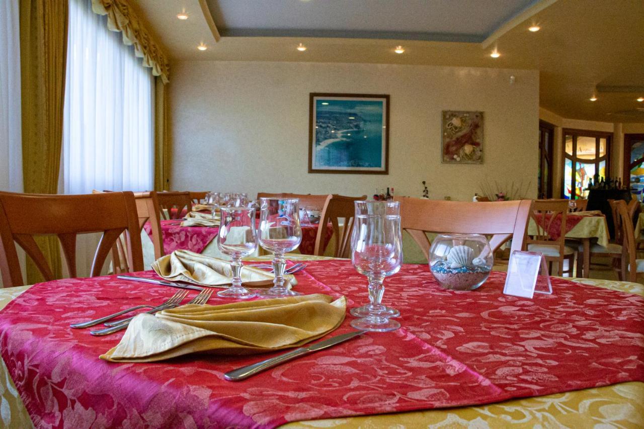 Hotel L'Ancora Capo Vaticano Bagian luar foto