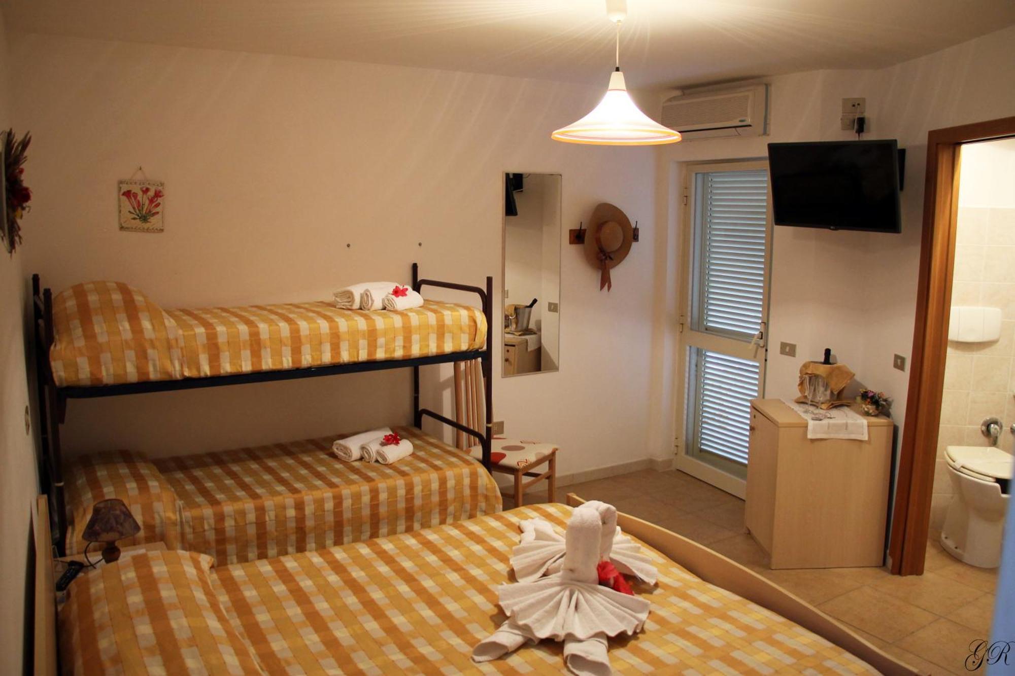 Hotel L'Ancora Capo Vaticano Bagian luar foto