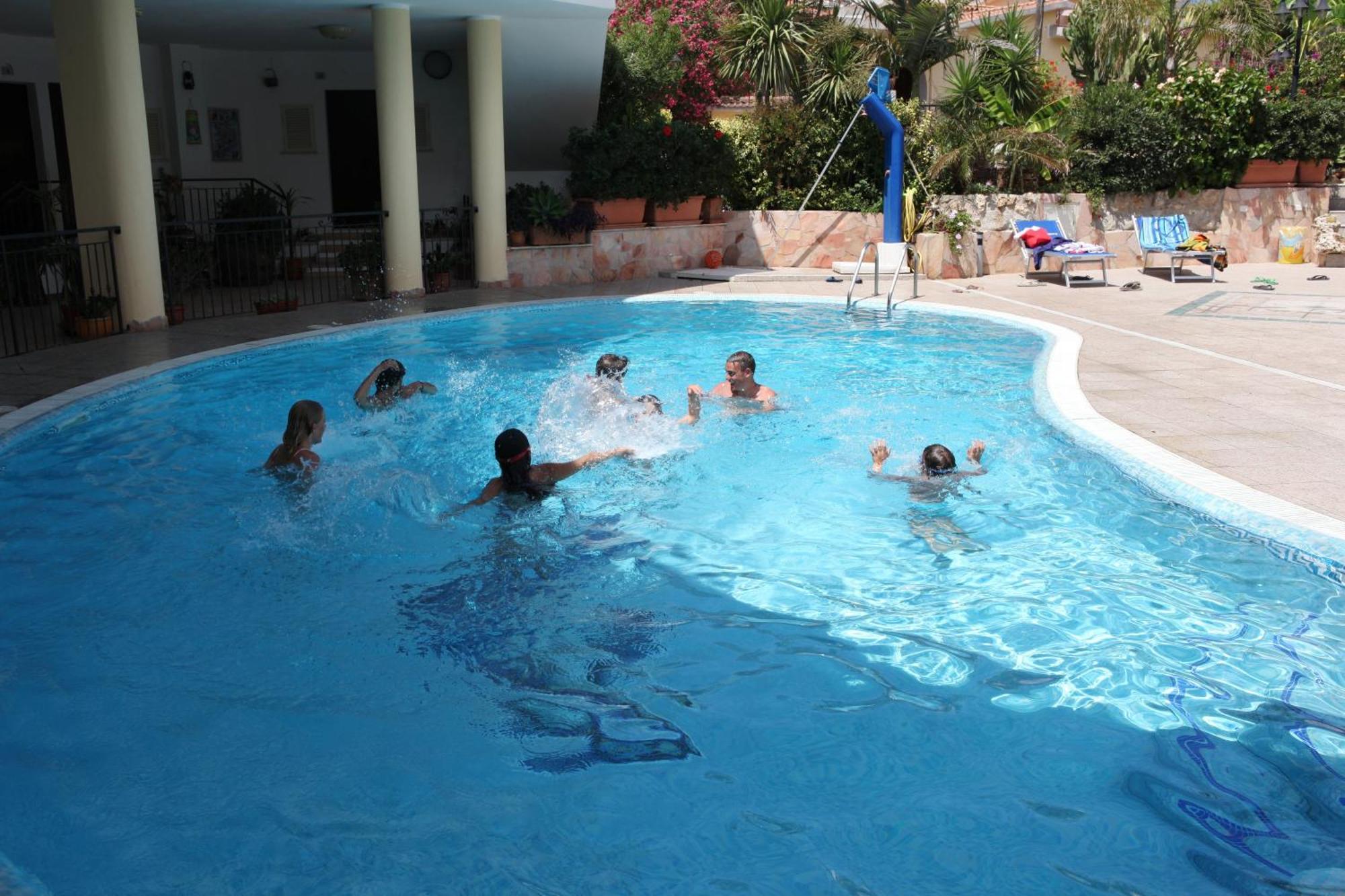 Hotel L'Ancora Capo Vaticano Bagian luar foto