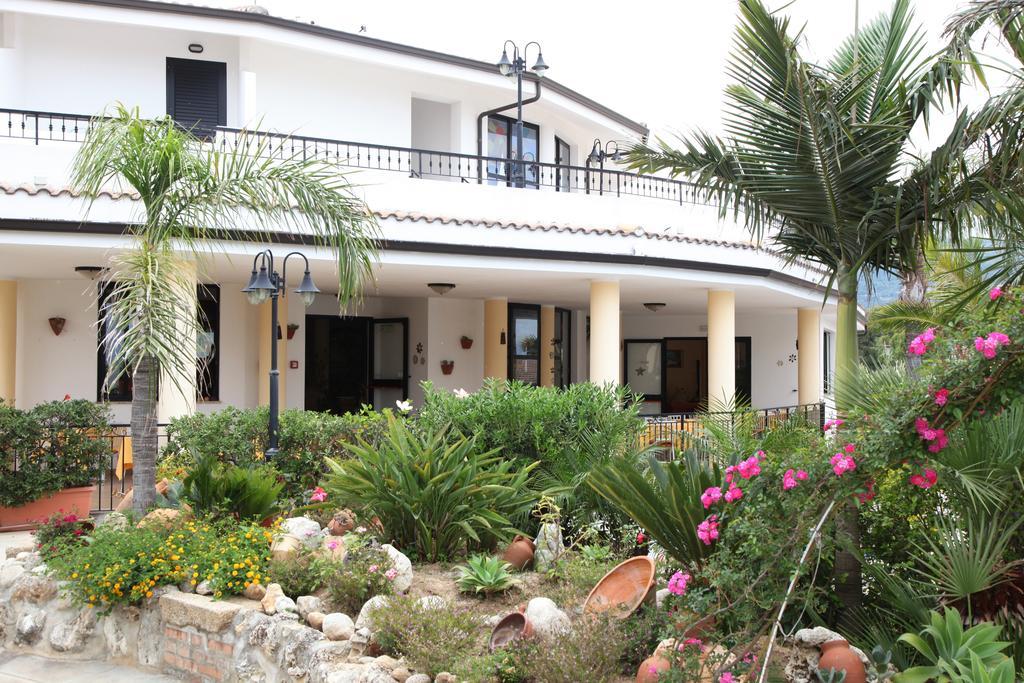 Hotel L'Ancora Capo Vaticano Bagian luar foto
