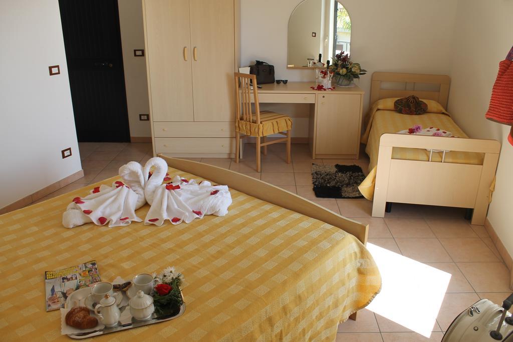 Hotel L'Ancora Capo Vaticano Bagian luar foto