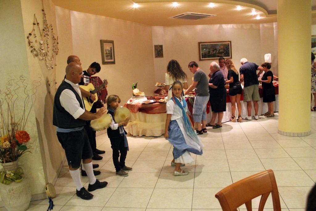 Hotel L'Ancora Capo Vaticano Bagian luar foto